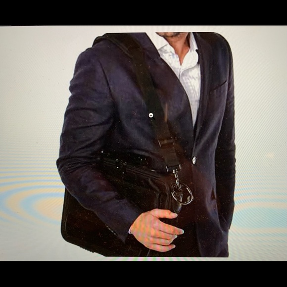 Clipa Instant Bag Handbag Hanger for Men and Women - Picture 15 of 16